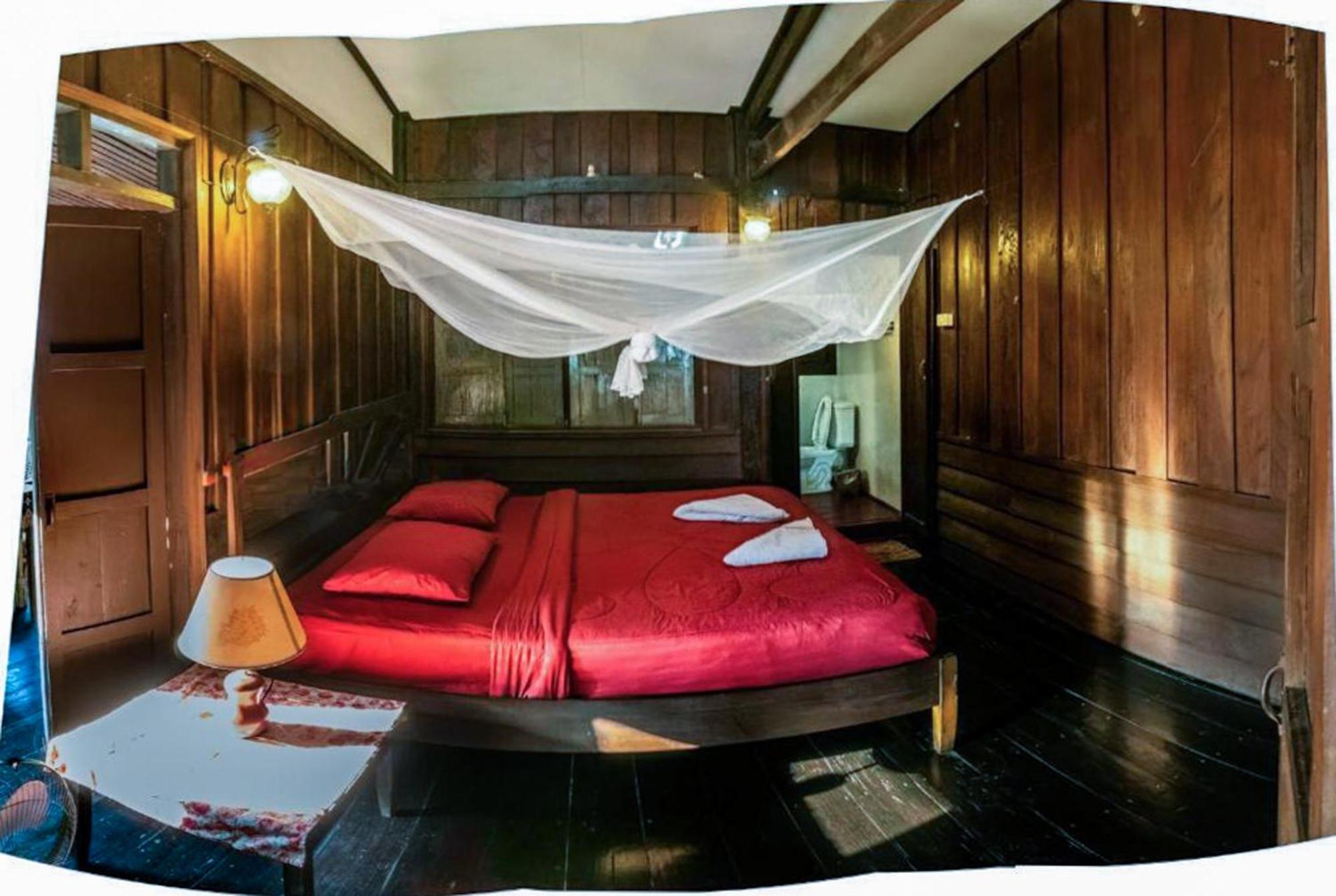 Pomelo Eatery And Riverside Suites - Savor Local Flavors, Relax In Comfort, And Discover Custom Adventures Ban Khon 외부 사진
